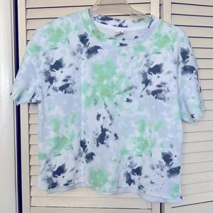 Secret Treasures XS tie dye multicolor short sleeve shirt